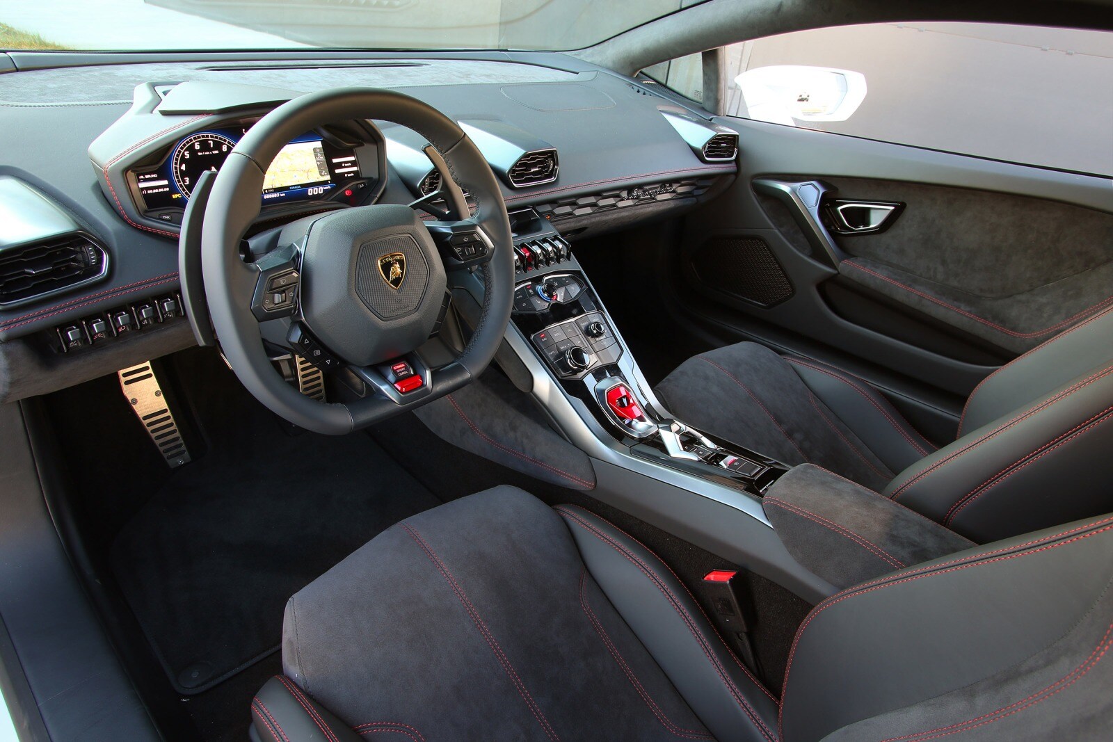 2017 Lamborghini Huracan interior I