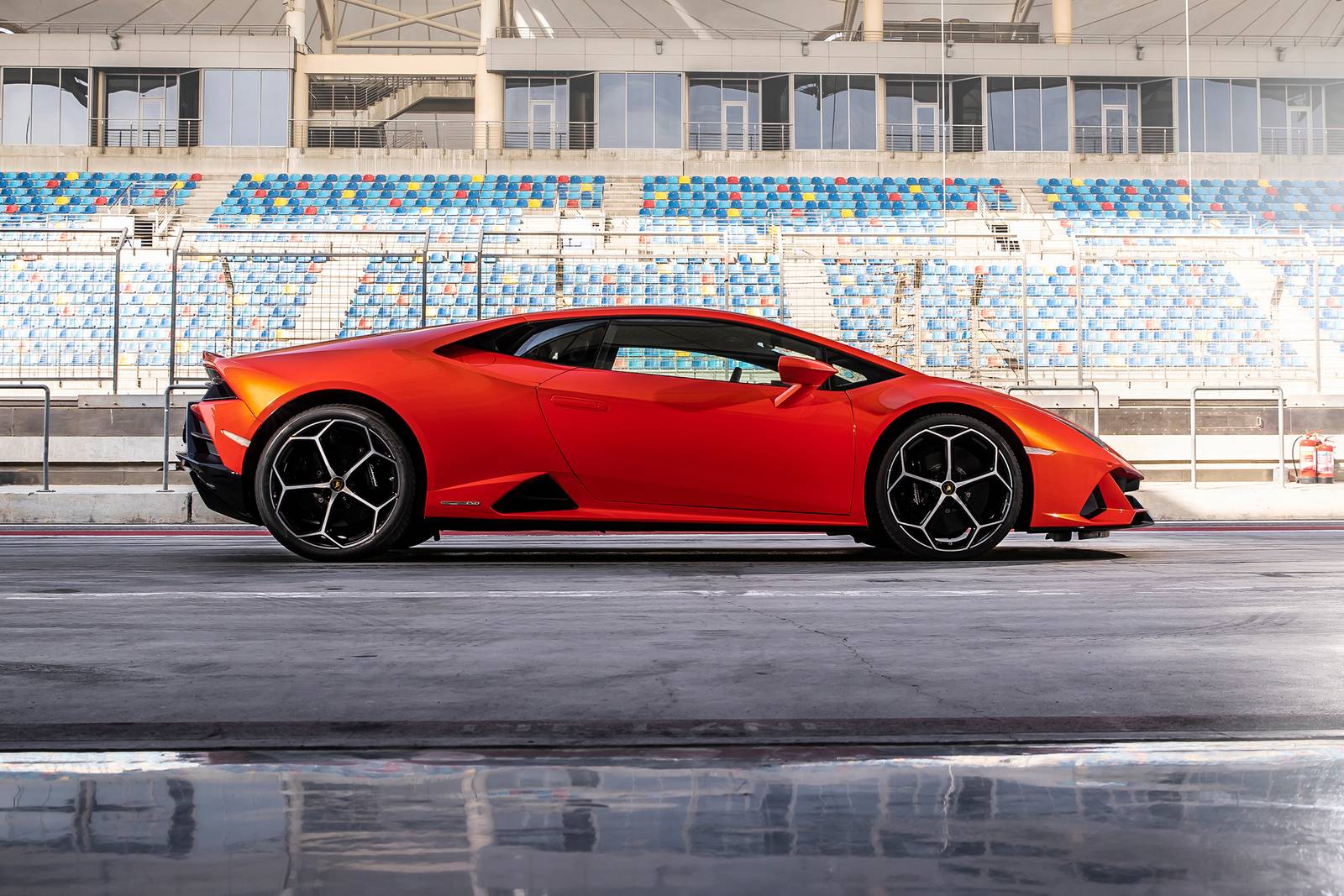 2020 Lamborghini Huracan exterior S