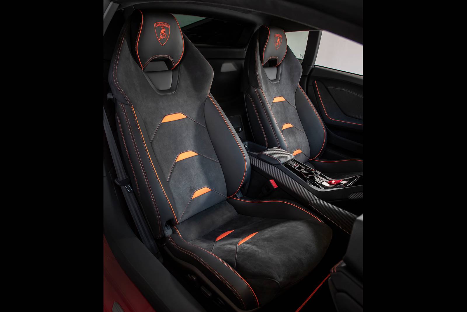 2021 Lamborghini Huracan interior DETAIL