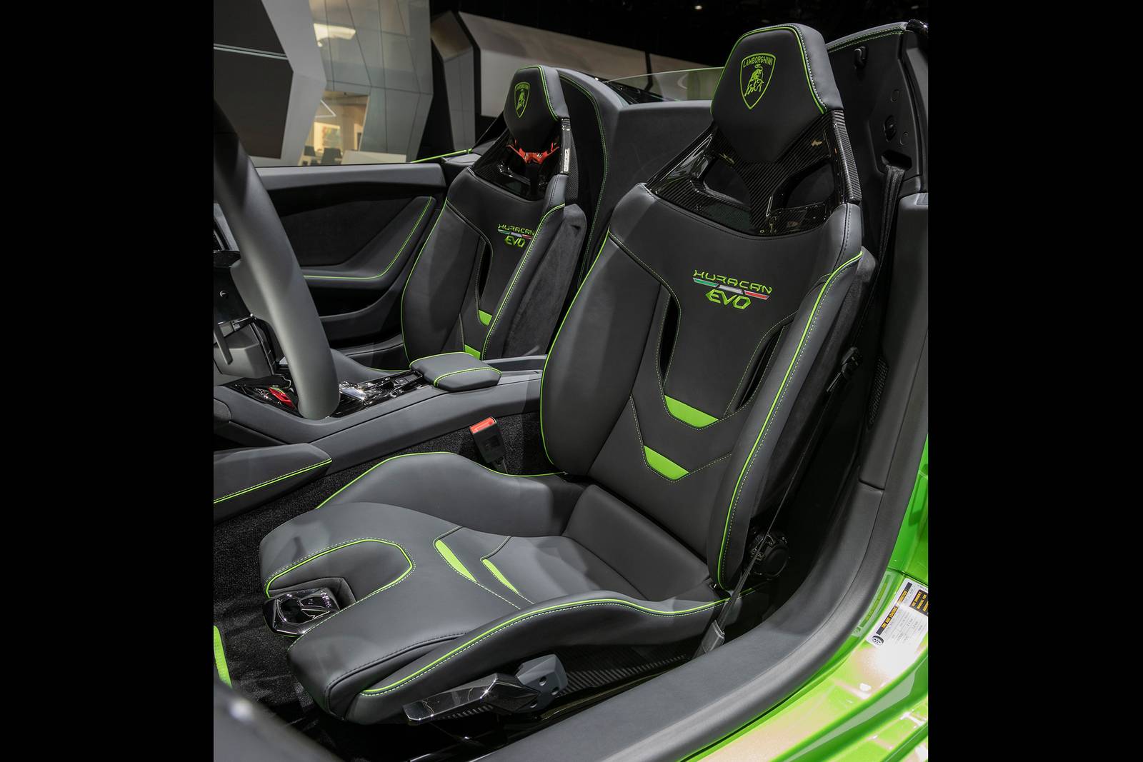 2021 Lamborghini Huracan interior DETAIL