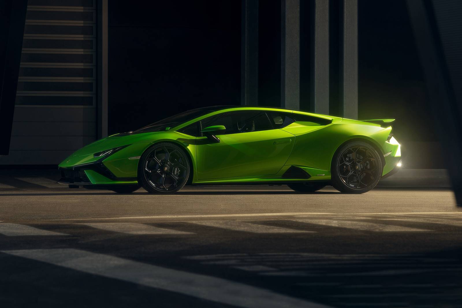 2023 Lamborghini Huracan exterior S