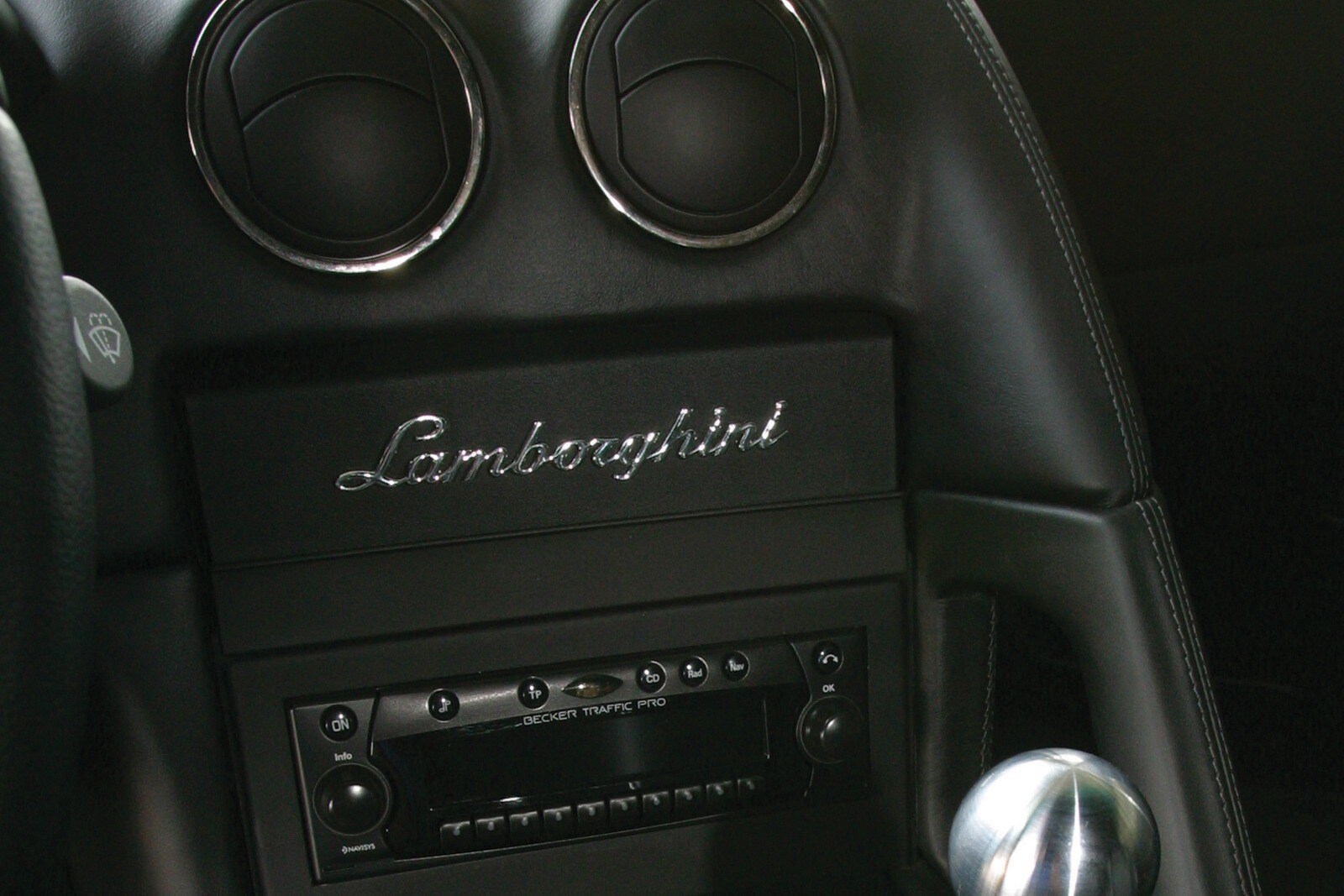 2007 Lamborghini Murcielago interior CC