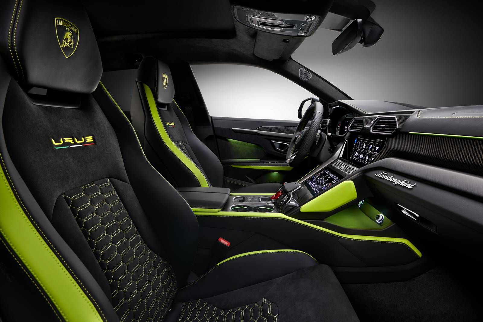 2022 Lamborghini Urus interior I