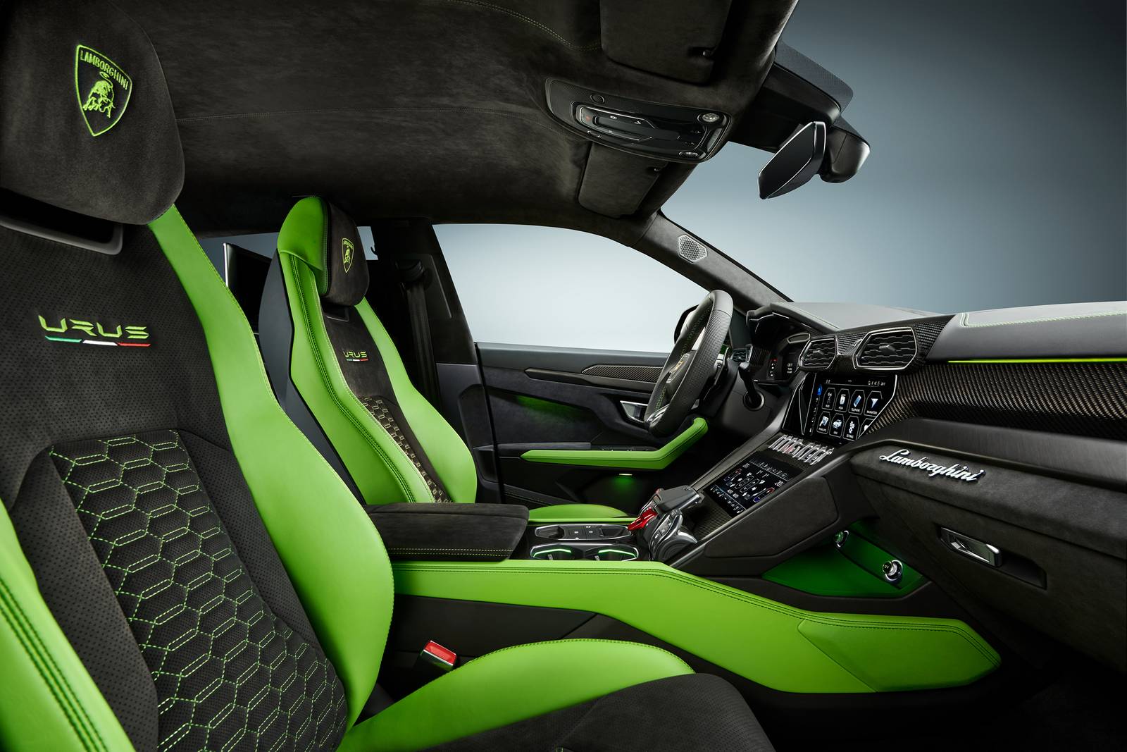 2022 Lamborghini Urus interior I