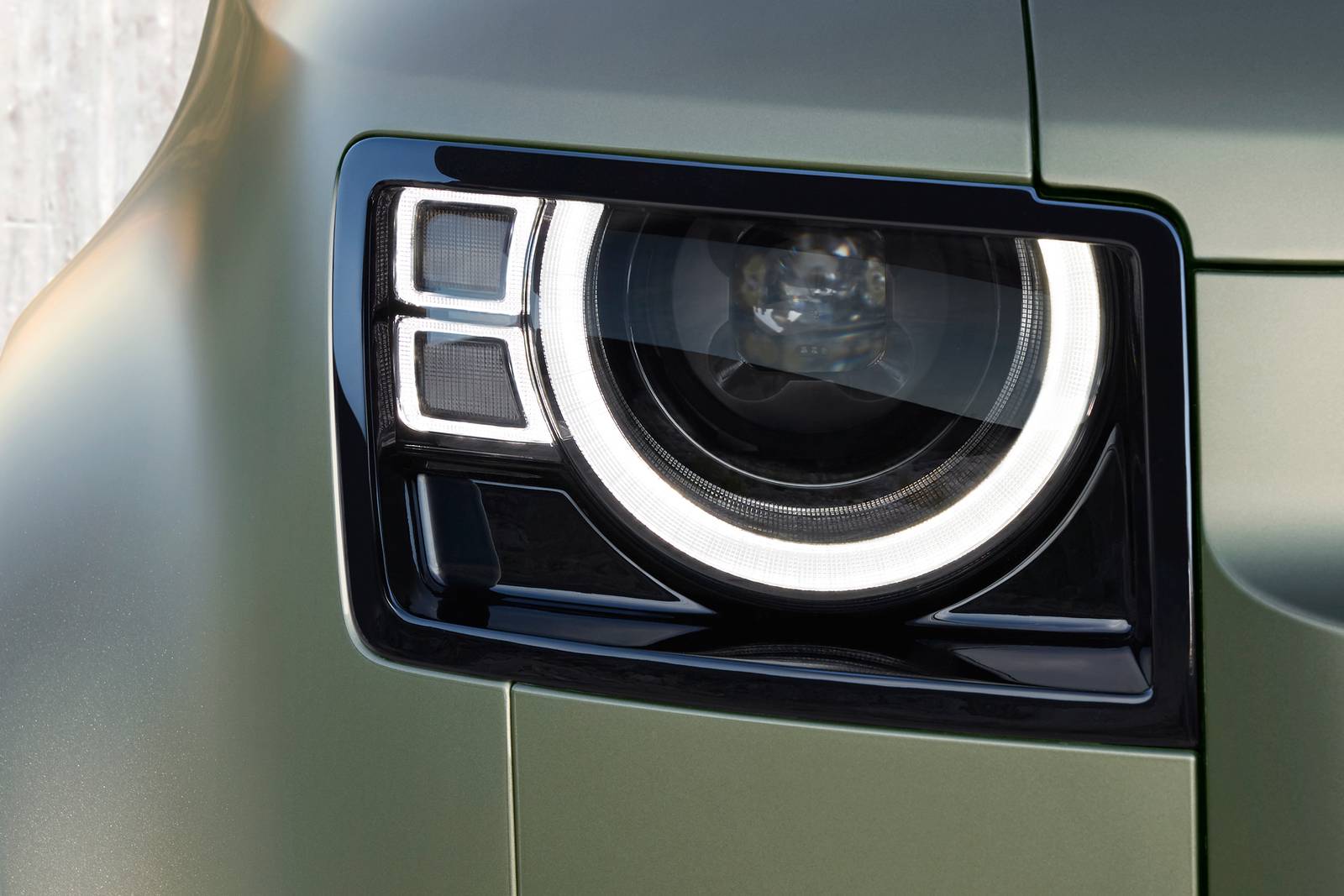 2021 Land Rover Defender exterior EDETAIL