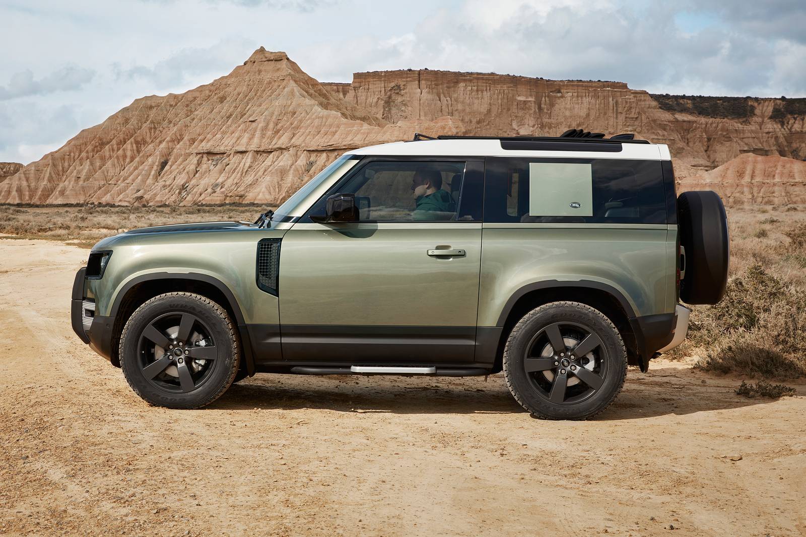 2021 Land Rover Defender — OEM photo 2