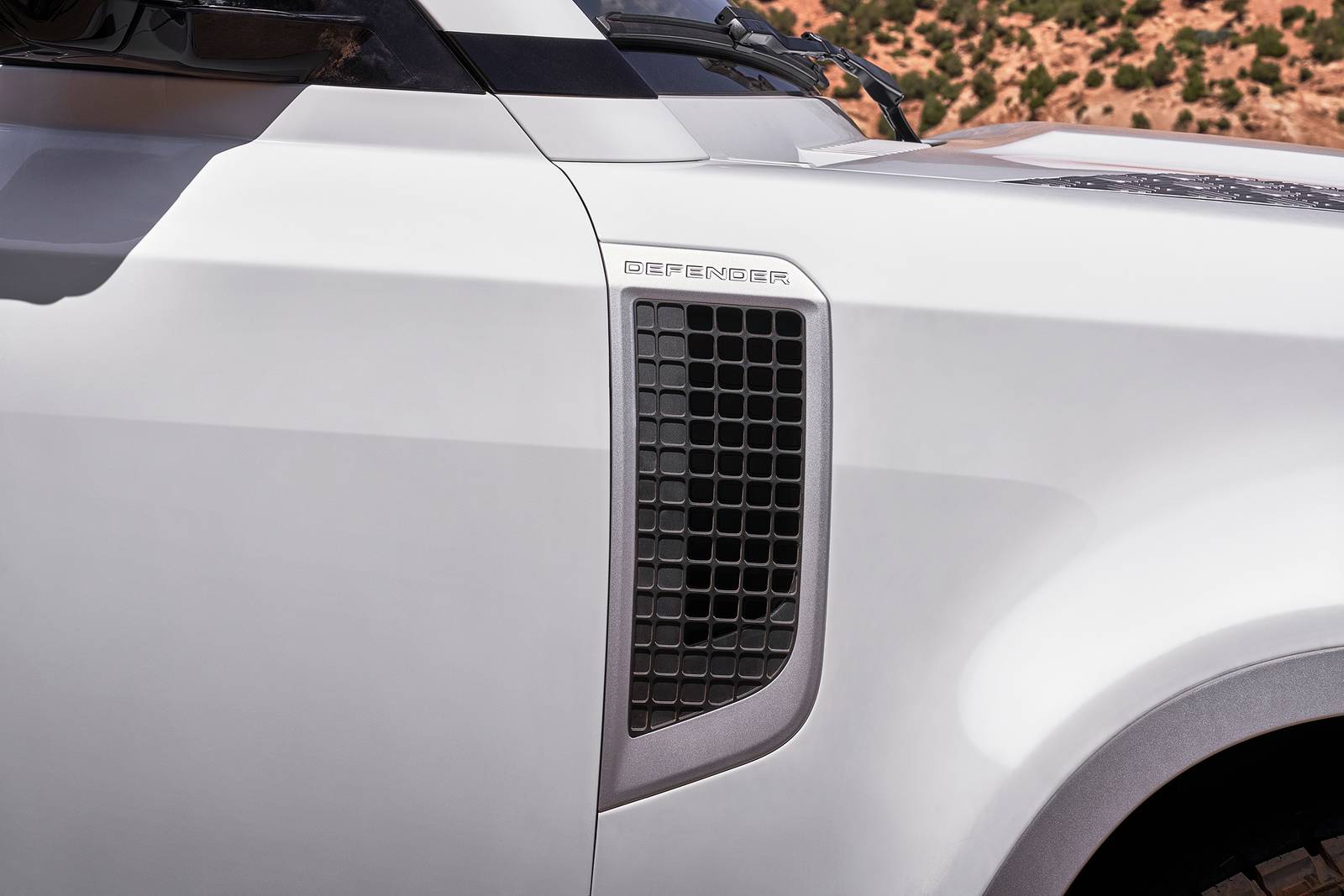 2023 Land Rover Defender exterior EDETAIL