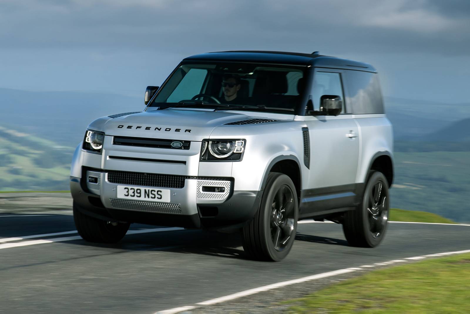 2024 Land Rover Defender 90 P300 S 2dr SUV Exterior Shown