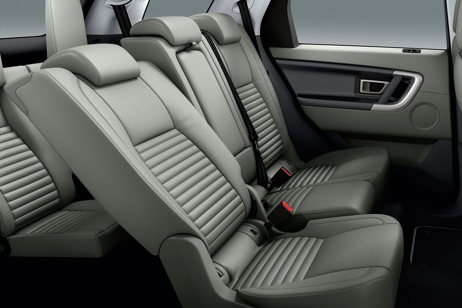 2015 Land Rover Discovery Sport interior RI