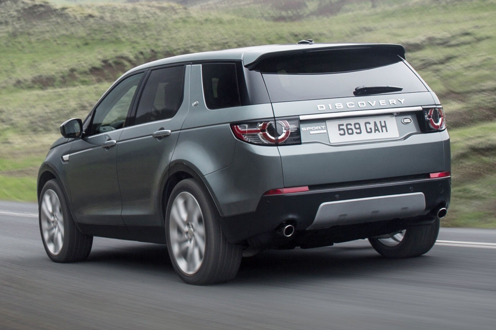 2016 Land Rover Discovery Sport exterior F