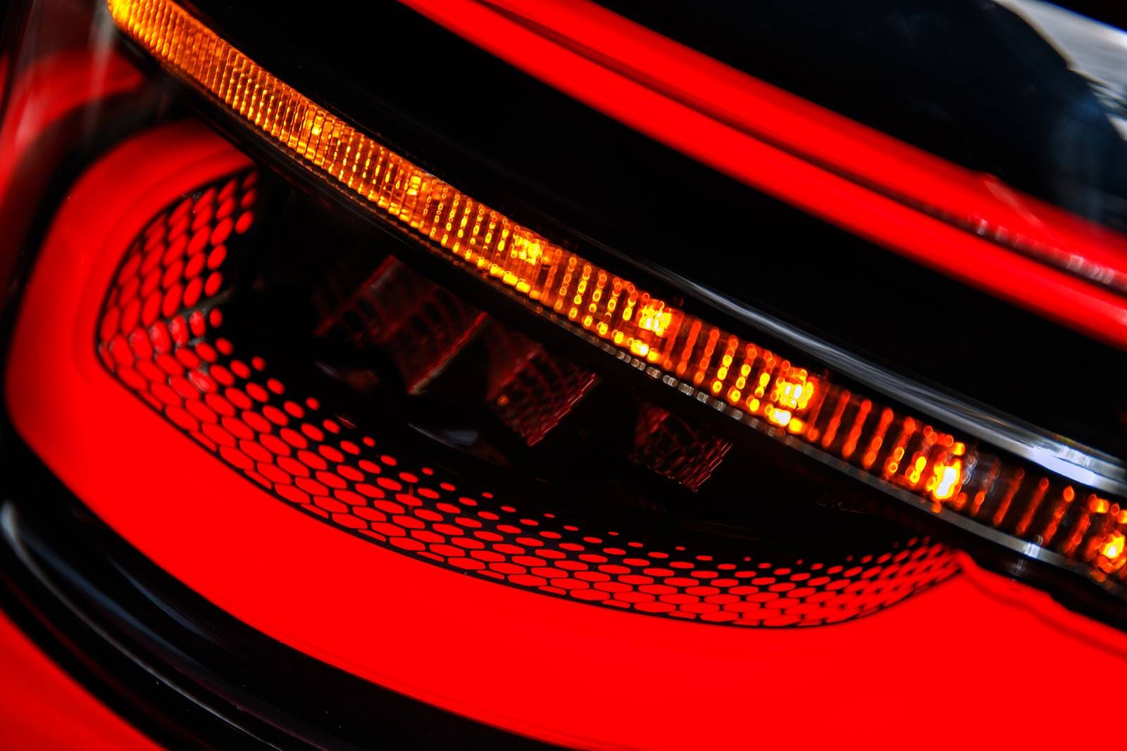 2020 Land Rover Discovery Sport exterior EDETAIL