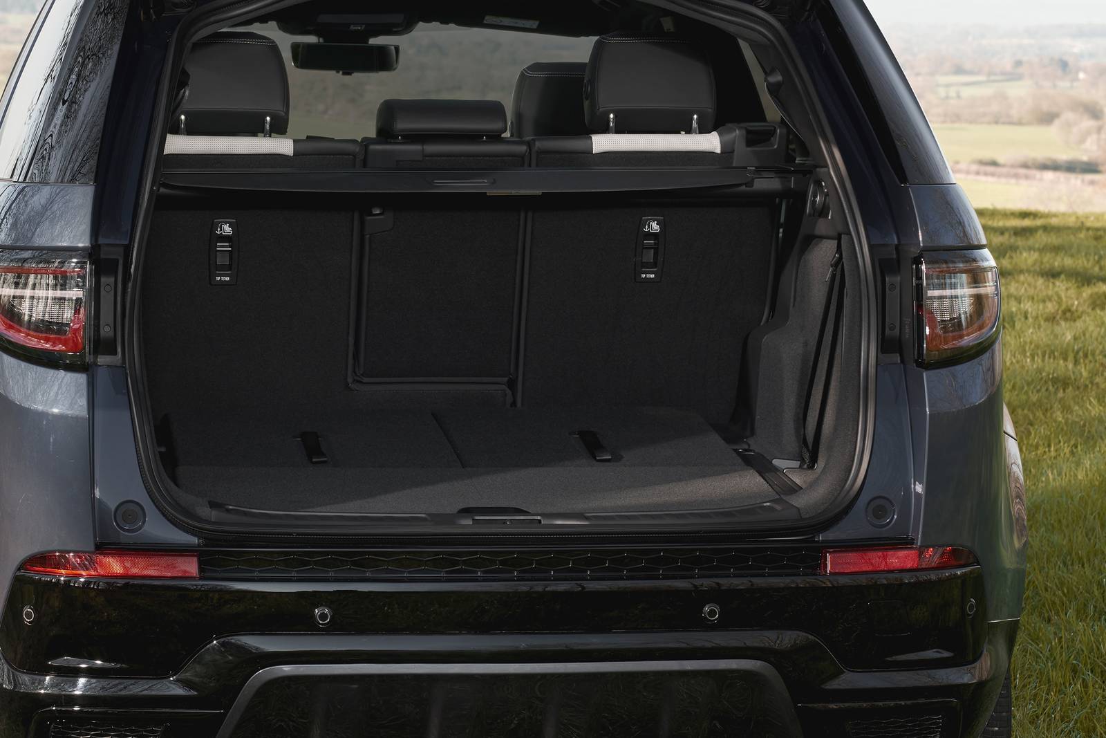 2025 Land Rover Discovery Sport interior CARGO