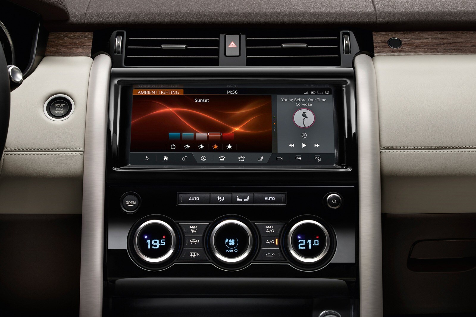 2017 Land Rover Discovery Sport interior CC