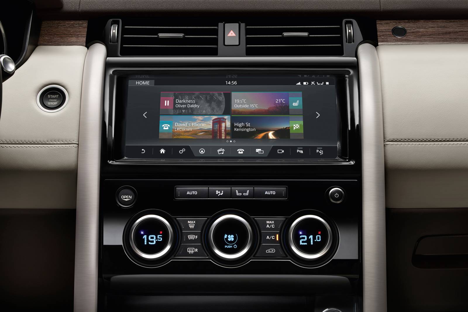 2020 Land Rover Discovery interior CC