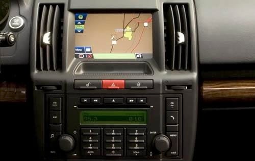 2009 Land Rover LR2 interior CC