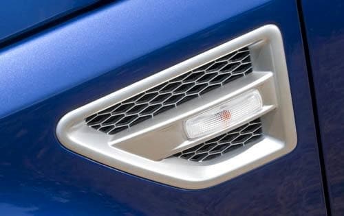 2011 Land Rover LR2 exterior EDETAIL