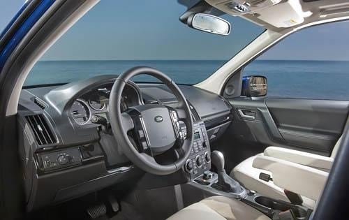 2011 Land Rover LR2 interior I