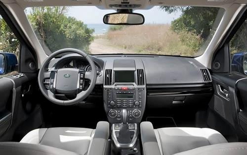 2012 Land Rover LR2 interior D