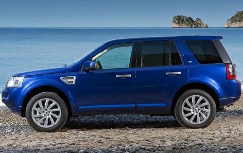 2011 Land Rover LR2 HSE SUV Shown