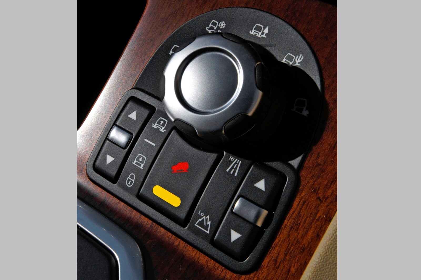 2010 Land Rover LR4 interior DETAIL