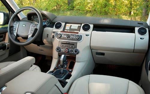 2011 Land Rover LR4 interior I