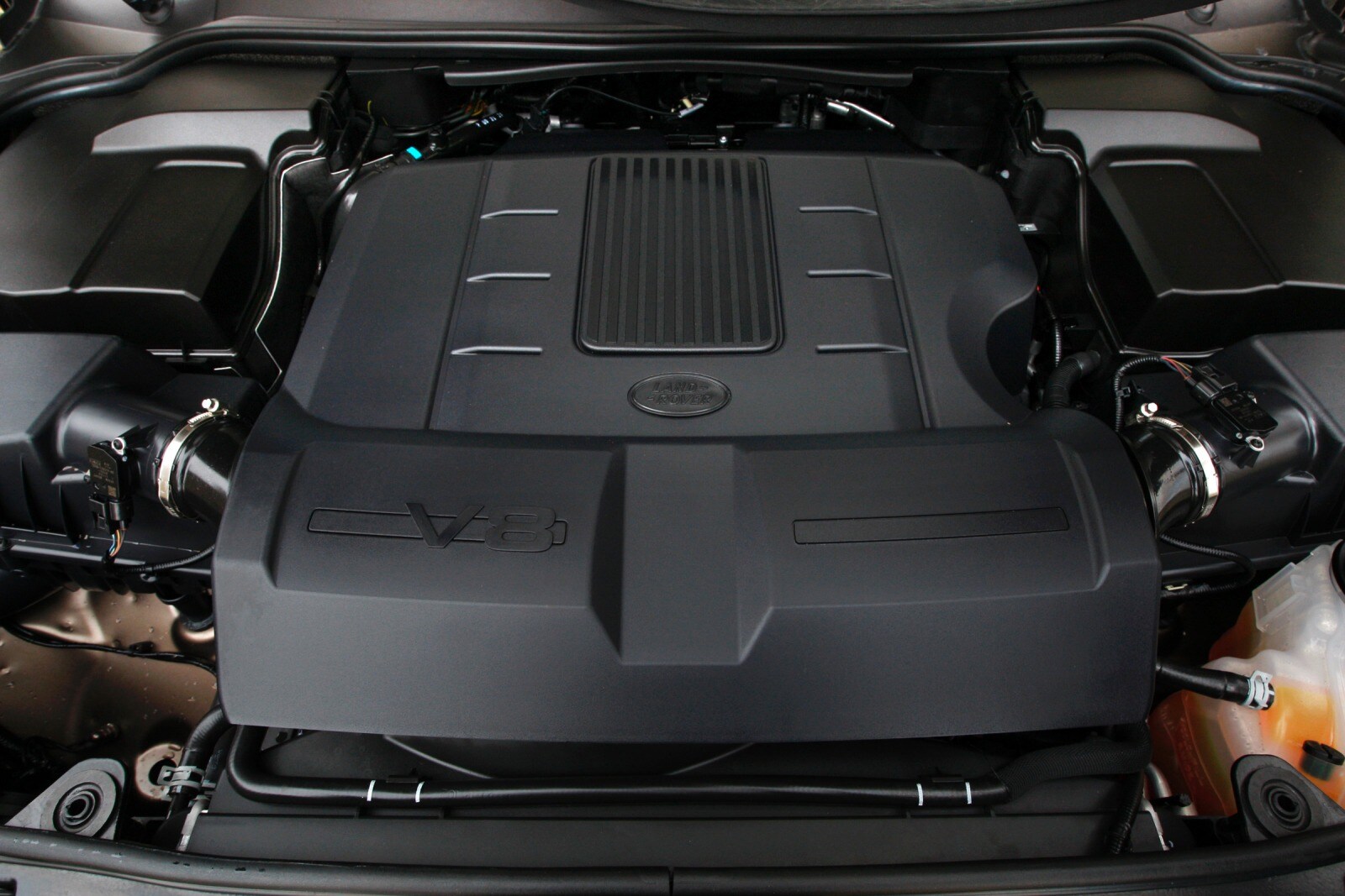 2013 Land Rover LR4 exterior E