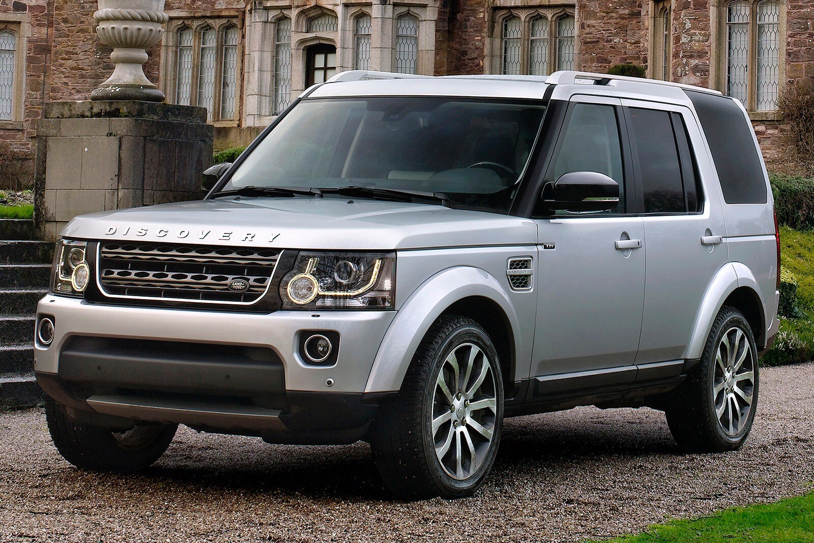 2014 Land Rover LR4 4dr SUV Exterior