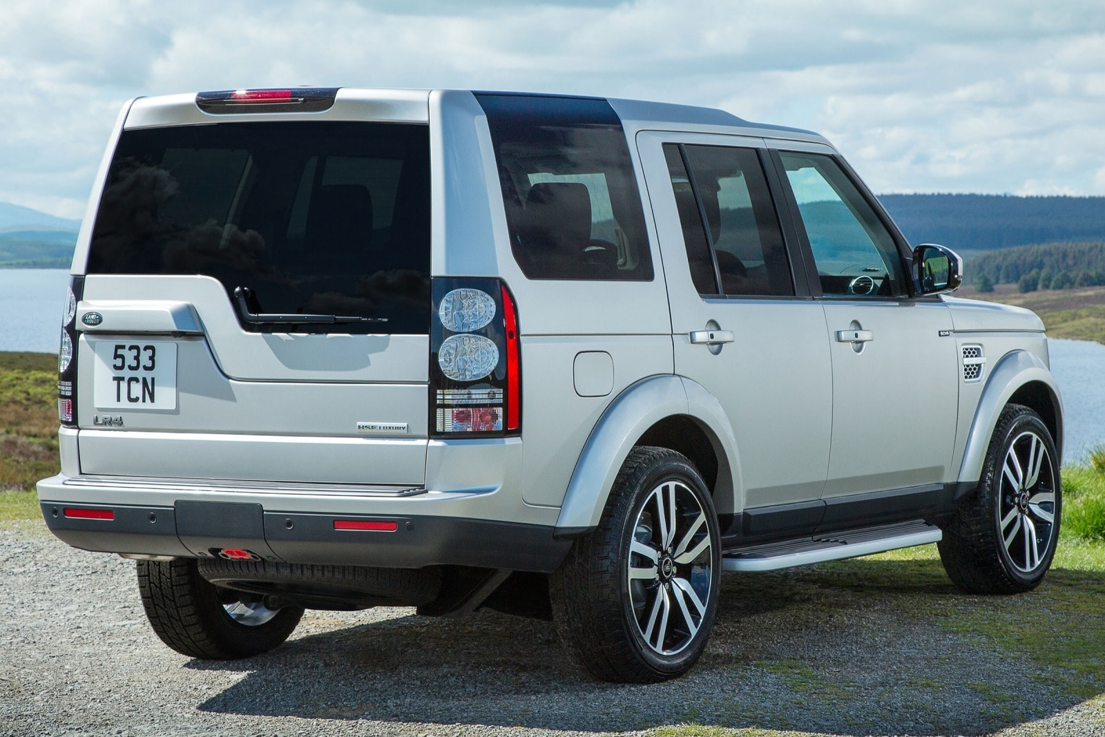 2016 Land Rover LR4 exterior F