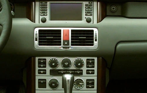 2004 Land Rover Range Rover interior CC