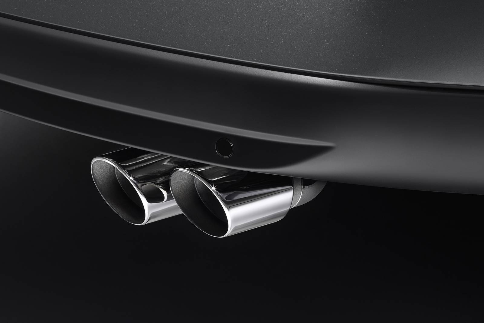 2016 Land Rover Range Rover exterior EDETAIL