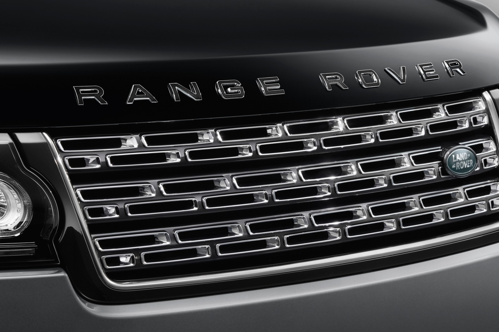 2017 Land Rover Range Rover exterior FBDG