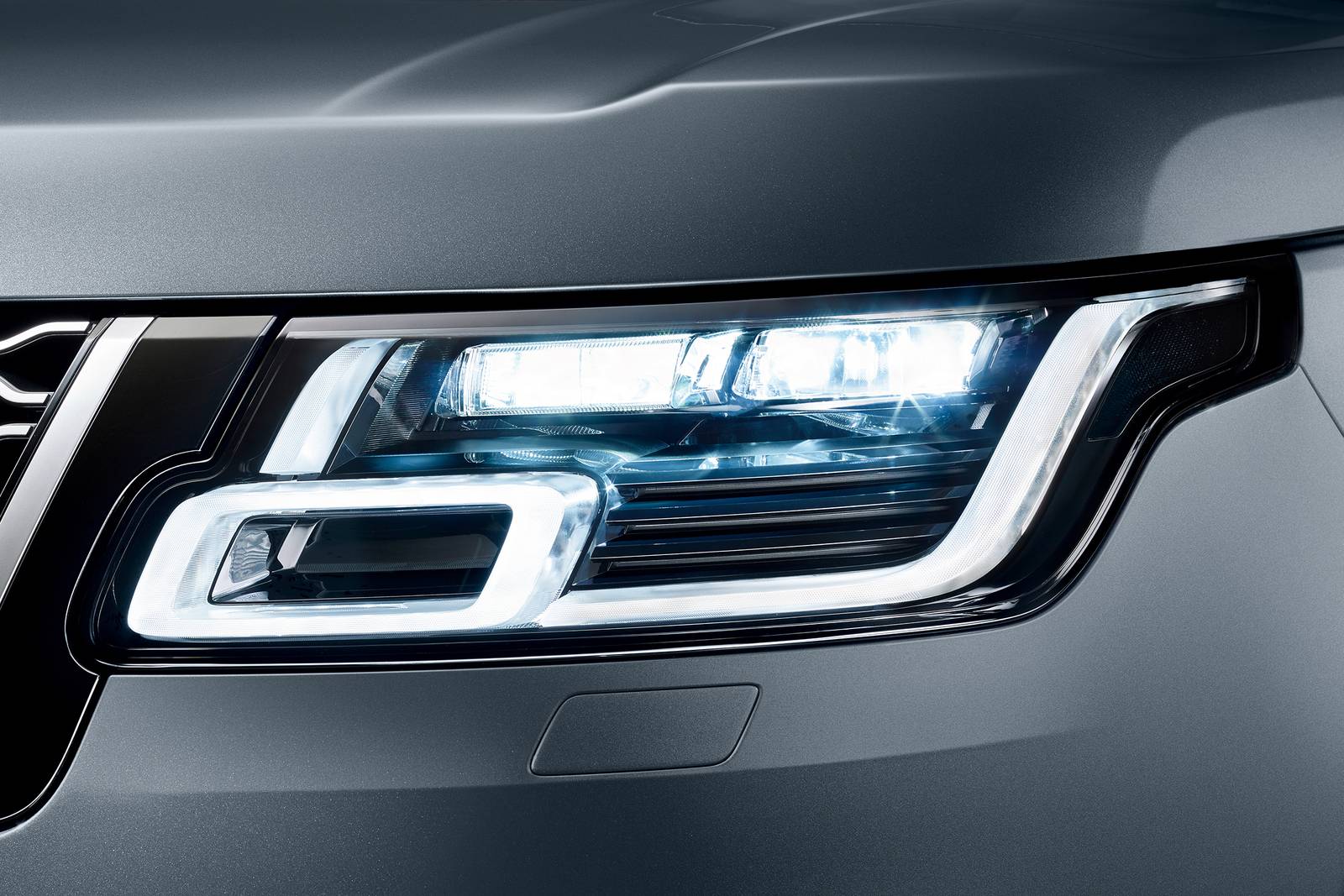 2019 Land Rover Range Rover exterior EDETAIL