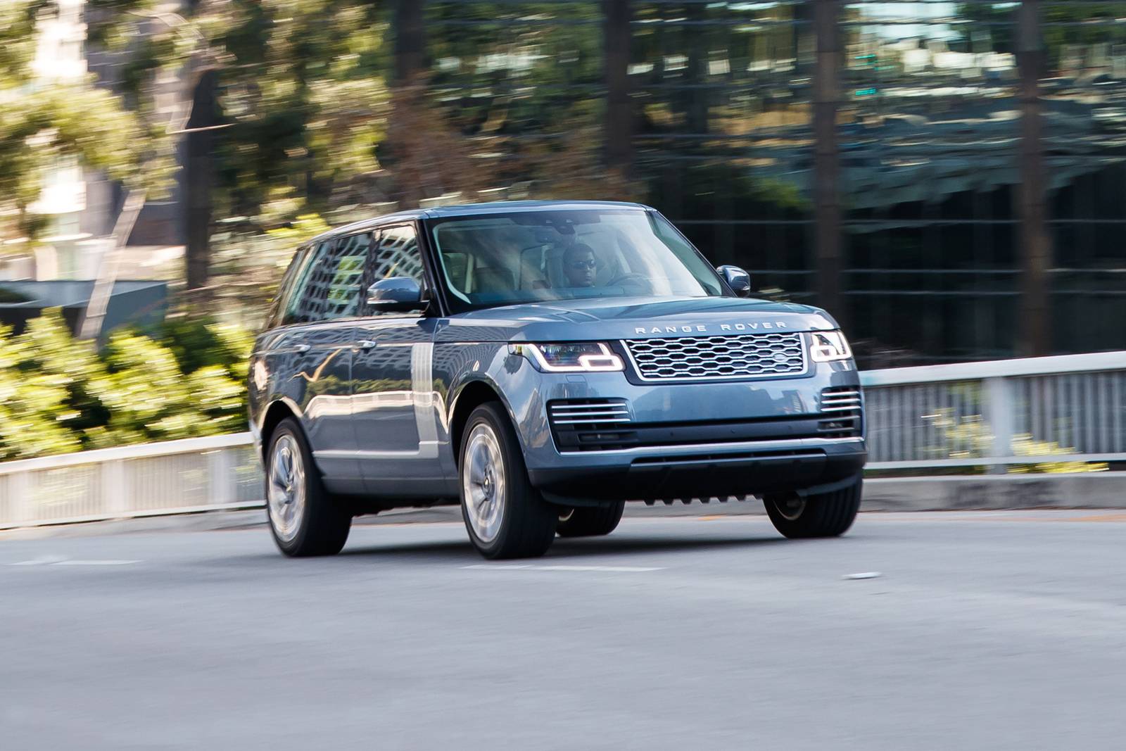 2020 Land Rover Range Rover P400e HSE 4dr SUV Exterior Shown