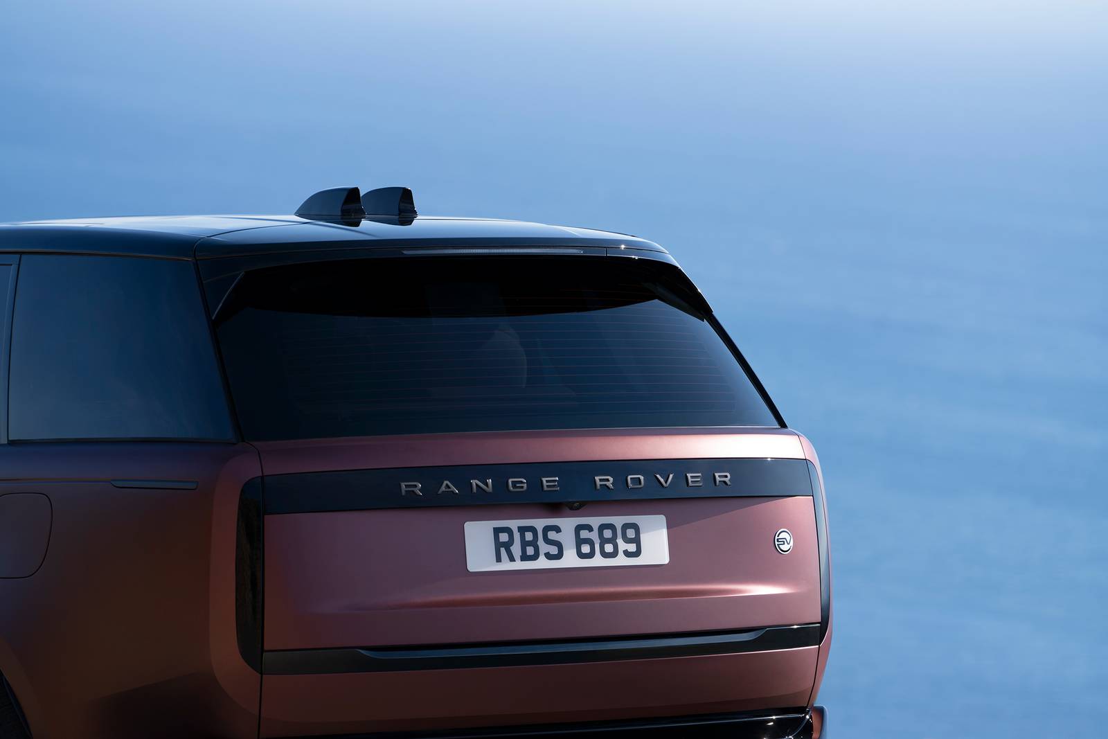 2022 Land Rover Range Rover exterior RBDG