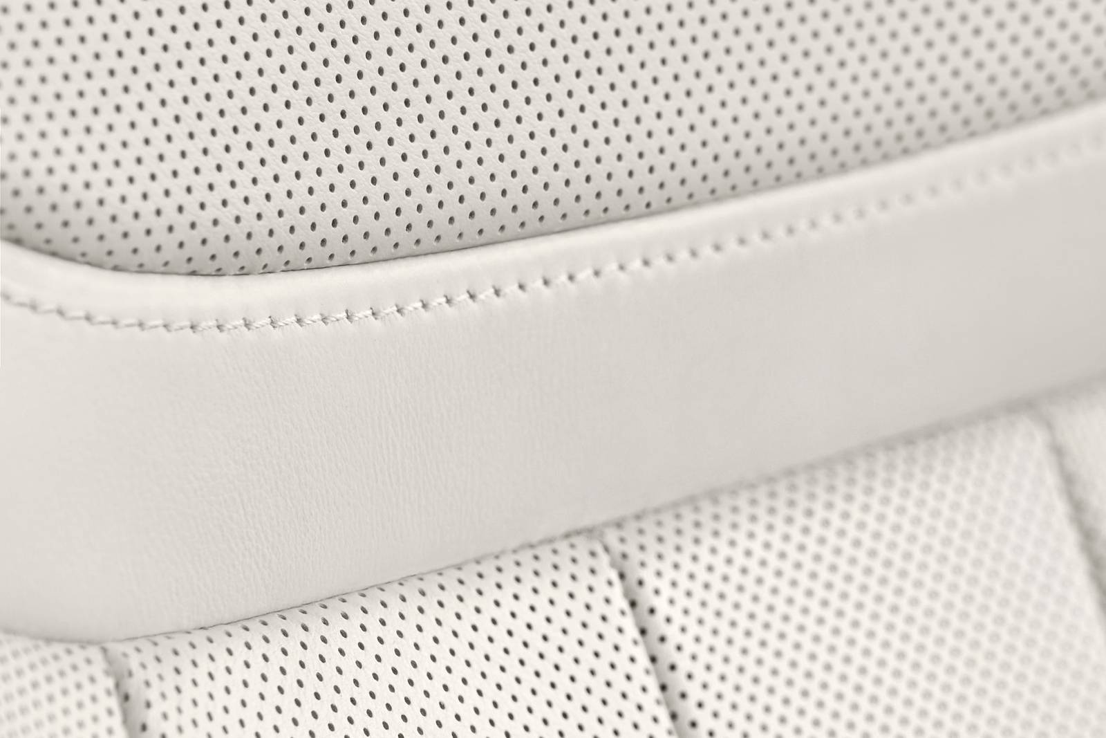 2023 Land Rover Range Rover interior DETAIL