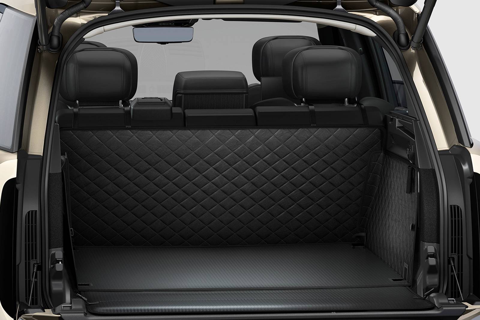 2024 Land Rover Range Rover interior CARGO