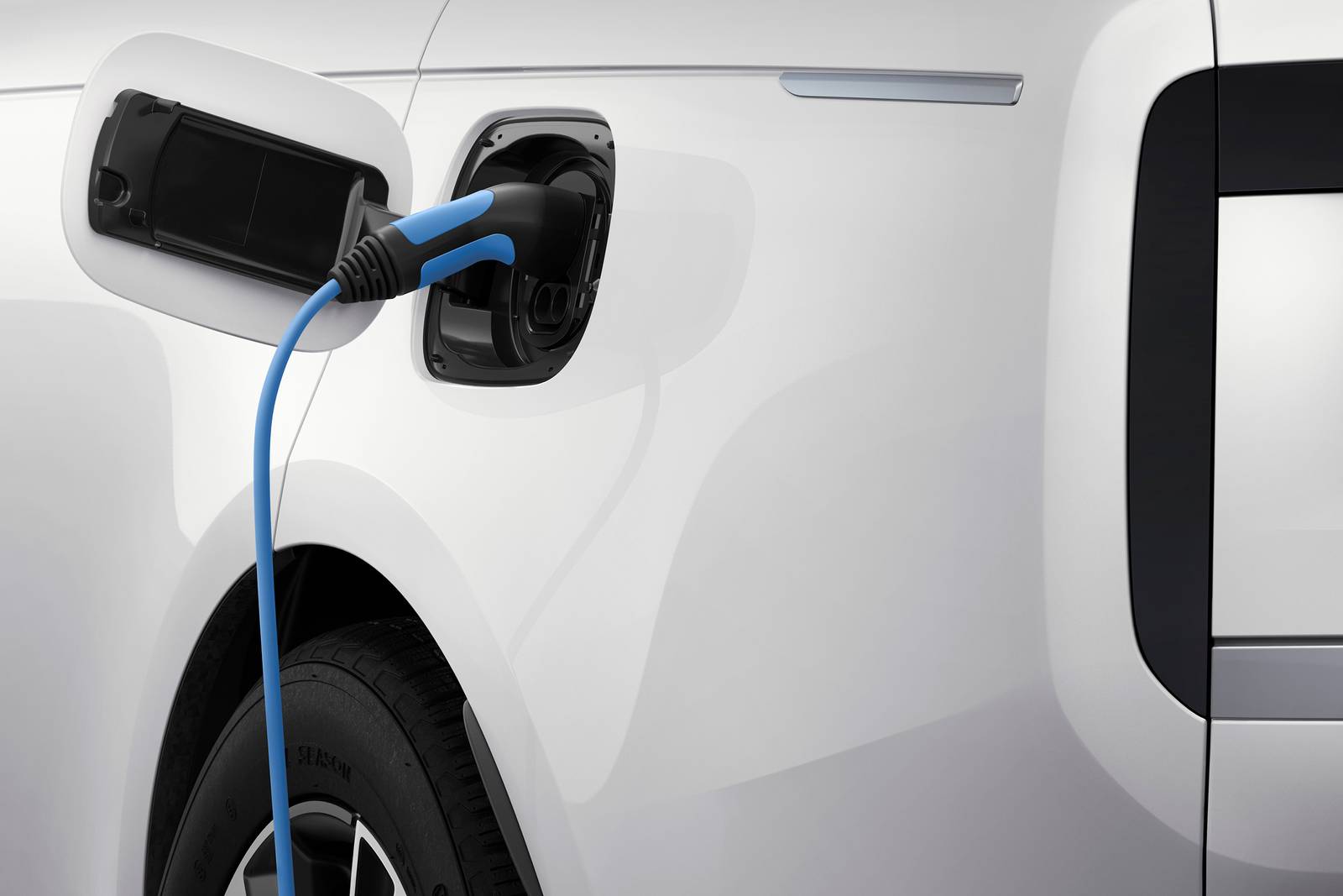 2025 Land Rover Range Rover exterior EDETAIL