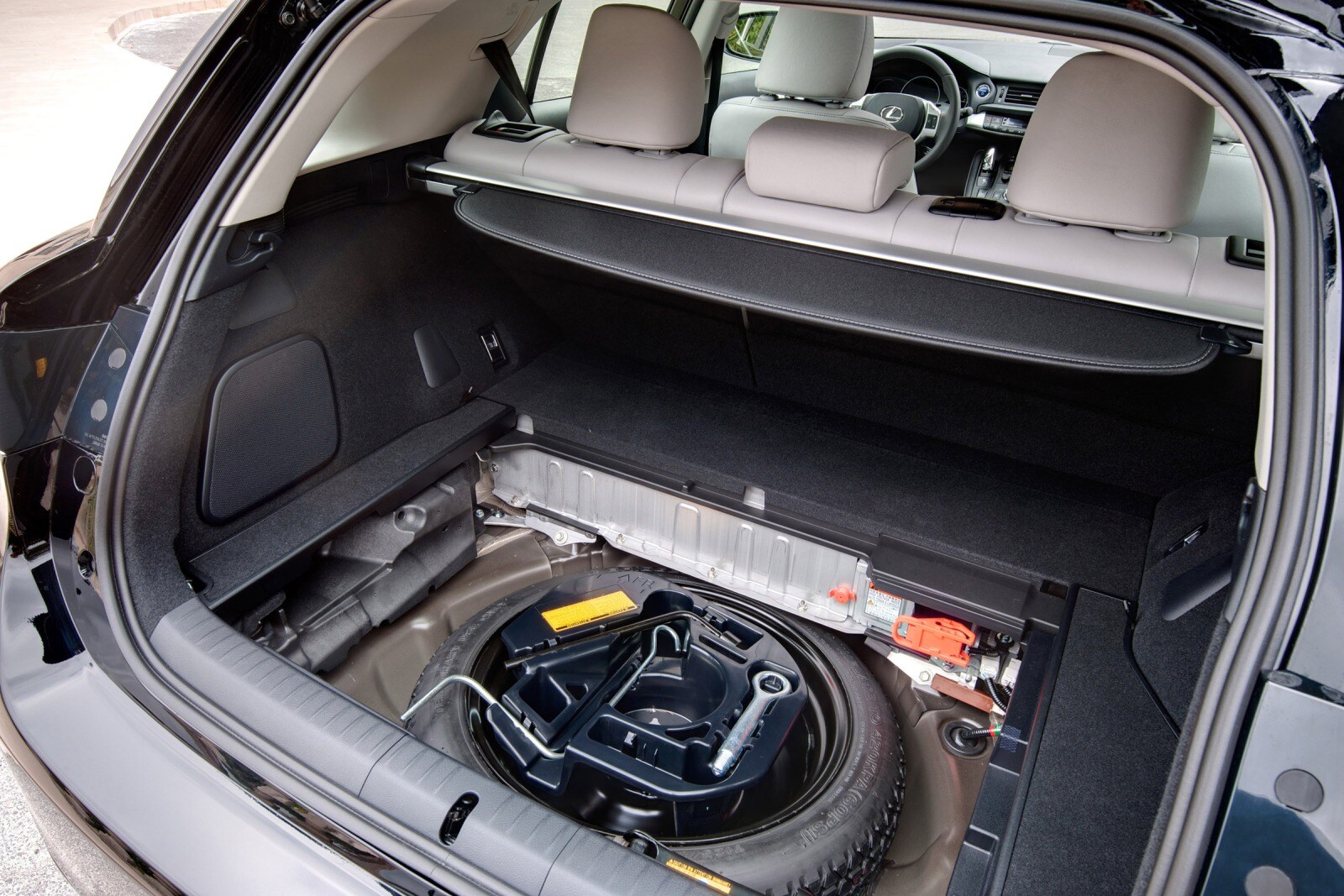 2012 Lexus CT 200h interior CARGO