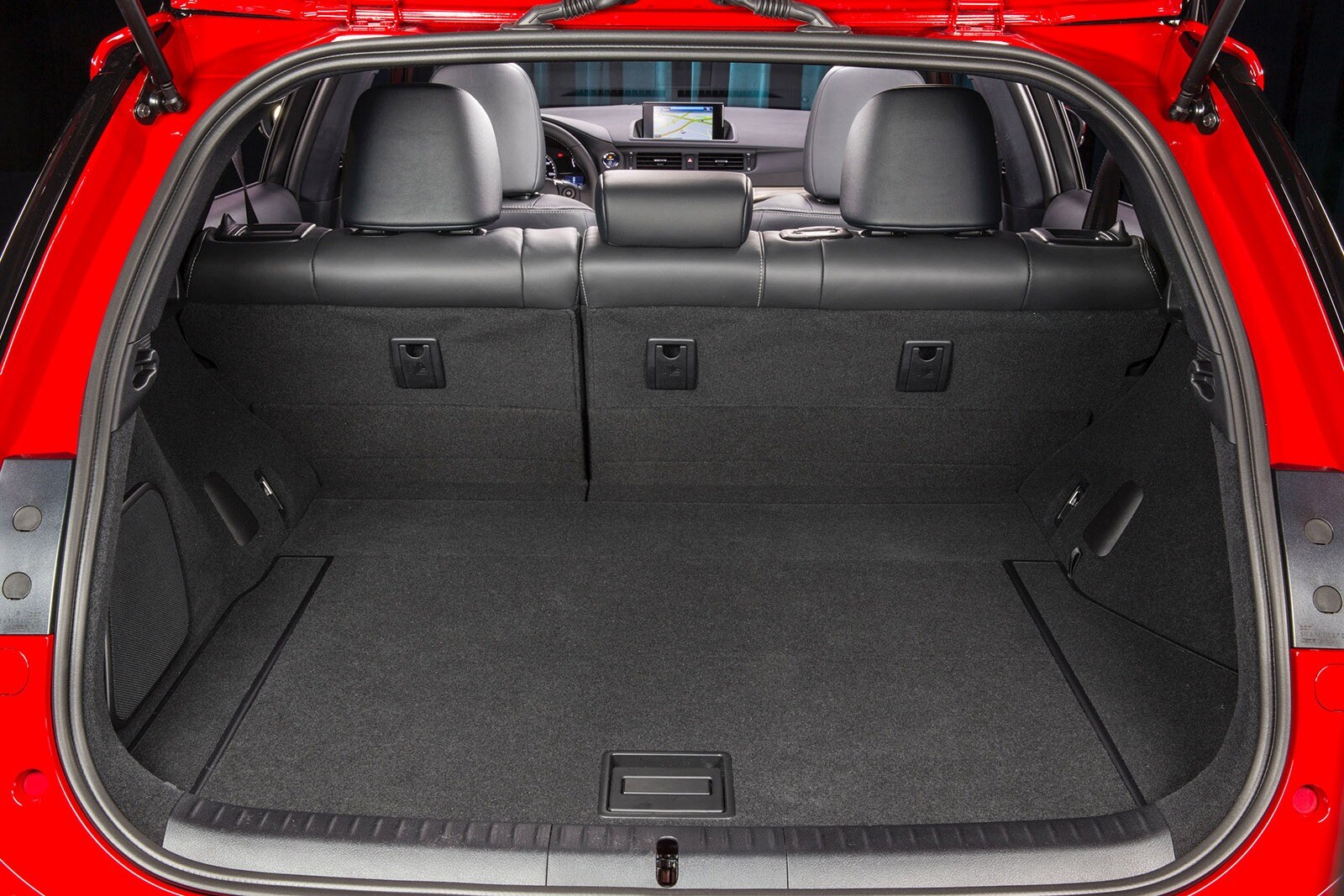 2014 Lexus CT 200h interior CARGO