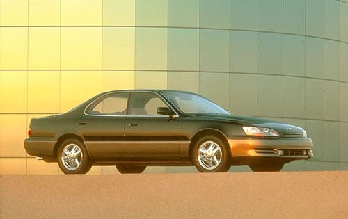 1996 Lexus ES 300 4 Dr STD Sedan