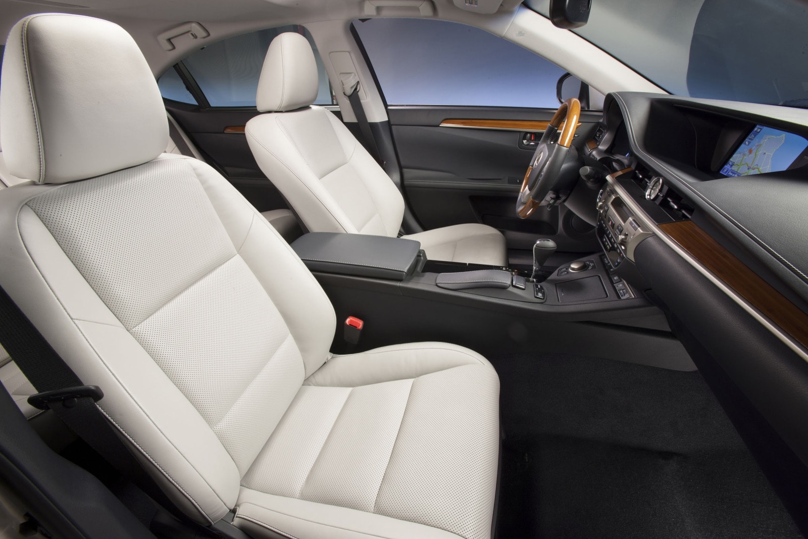 2013 Lexus ES 300h interior I