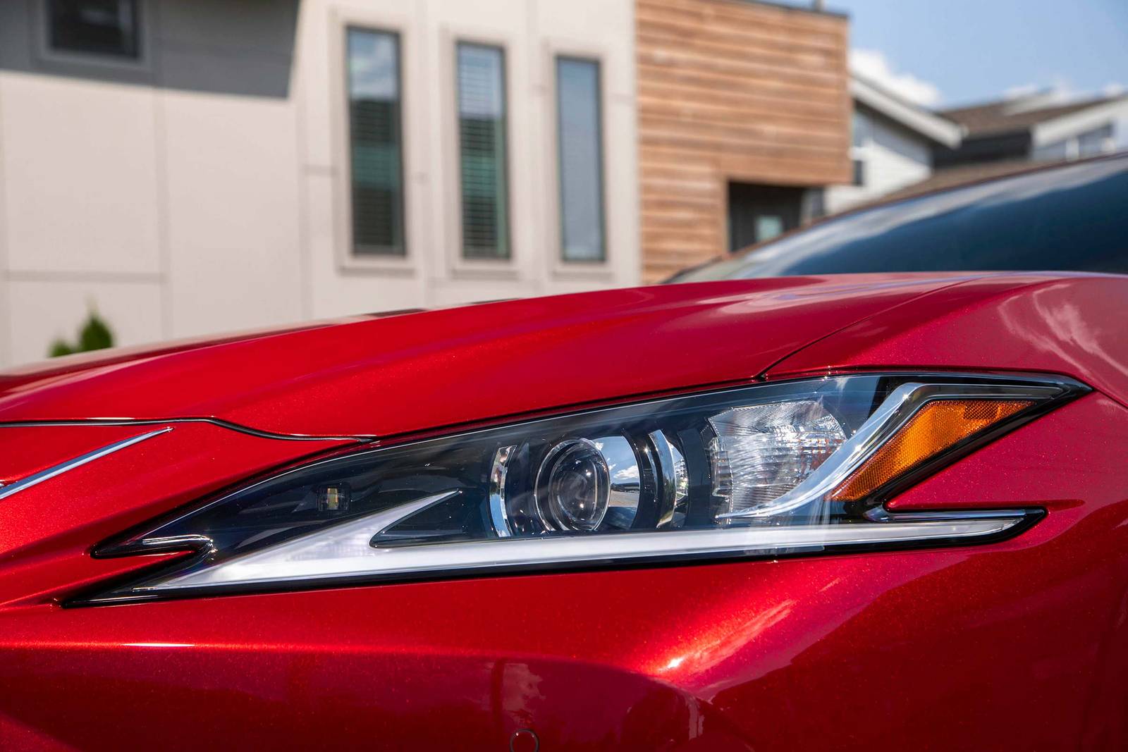 2019 Lexus ES front safety EDETAIL