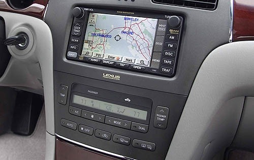 2004 Lexus ES 330 interior CC