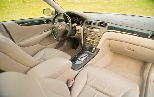 2004 Lexus ES 330 interior I
