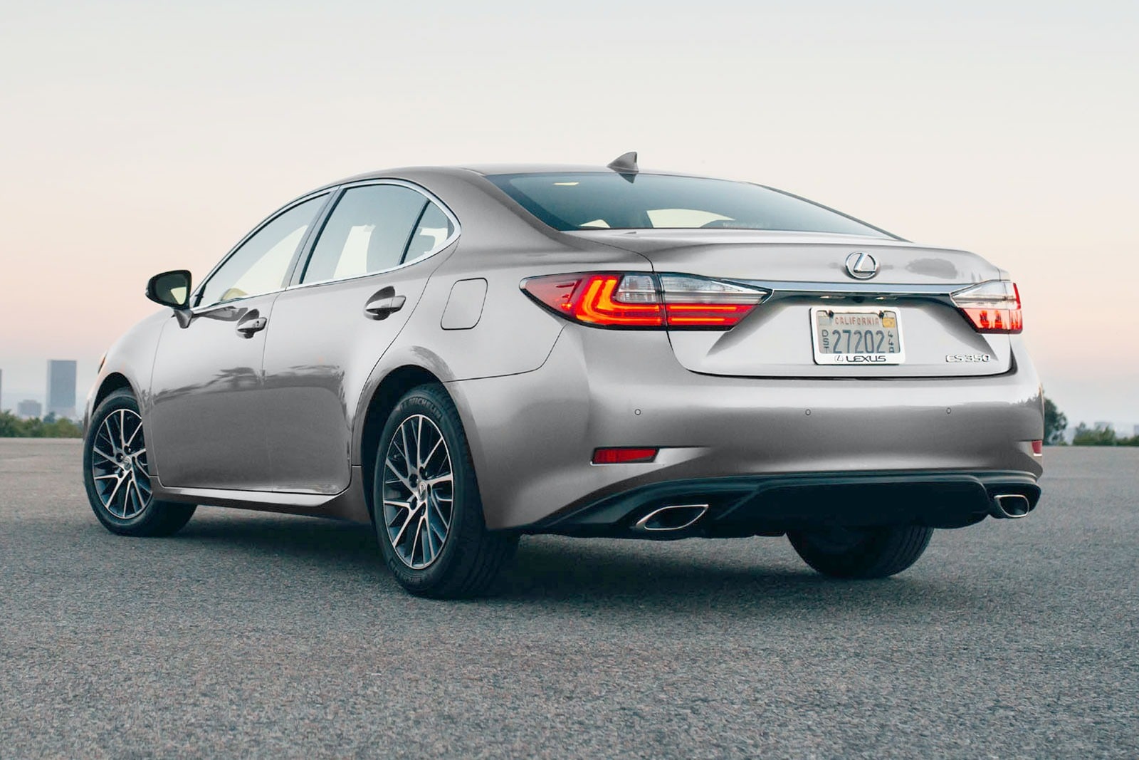 2016 Lexus ES 350 Base Sedan Exterior