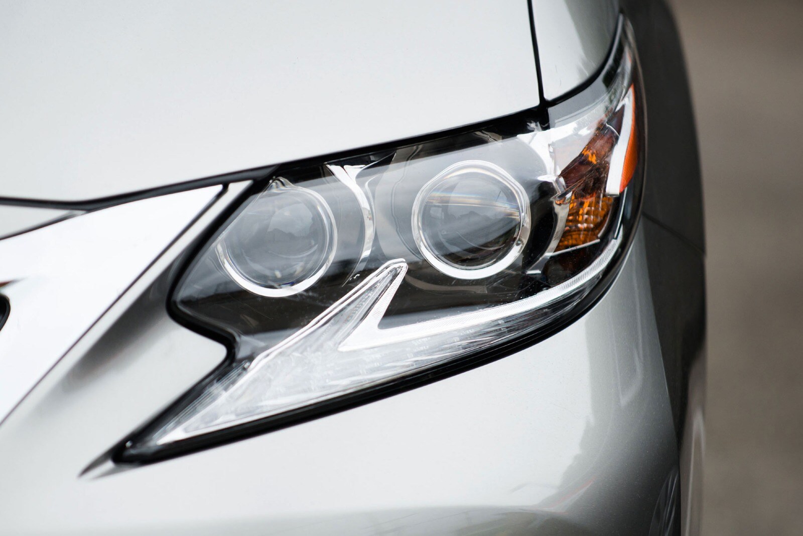 2016 Lexus ES 350 exterior EDETAIL