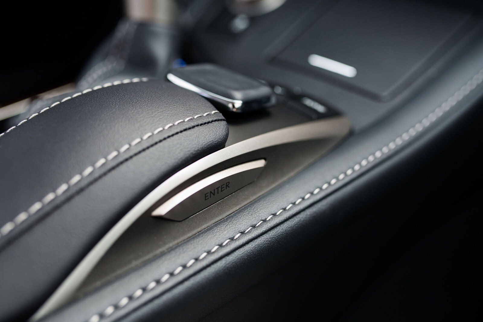 2016 Lexus ES 350 interior DETAIL