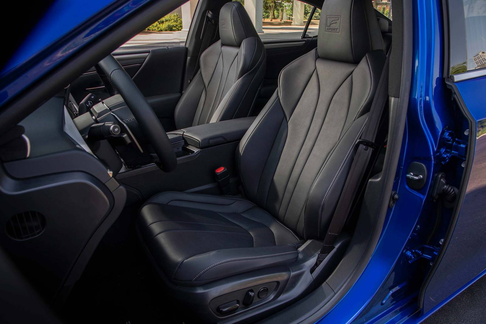 2019 Lexus Es interior I