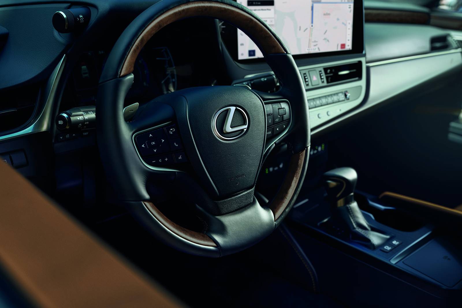 2024 Lexus Es interior SWD