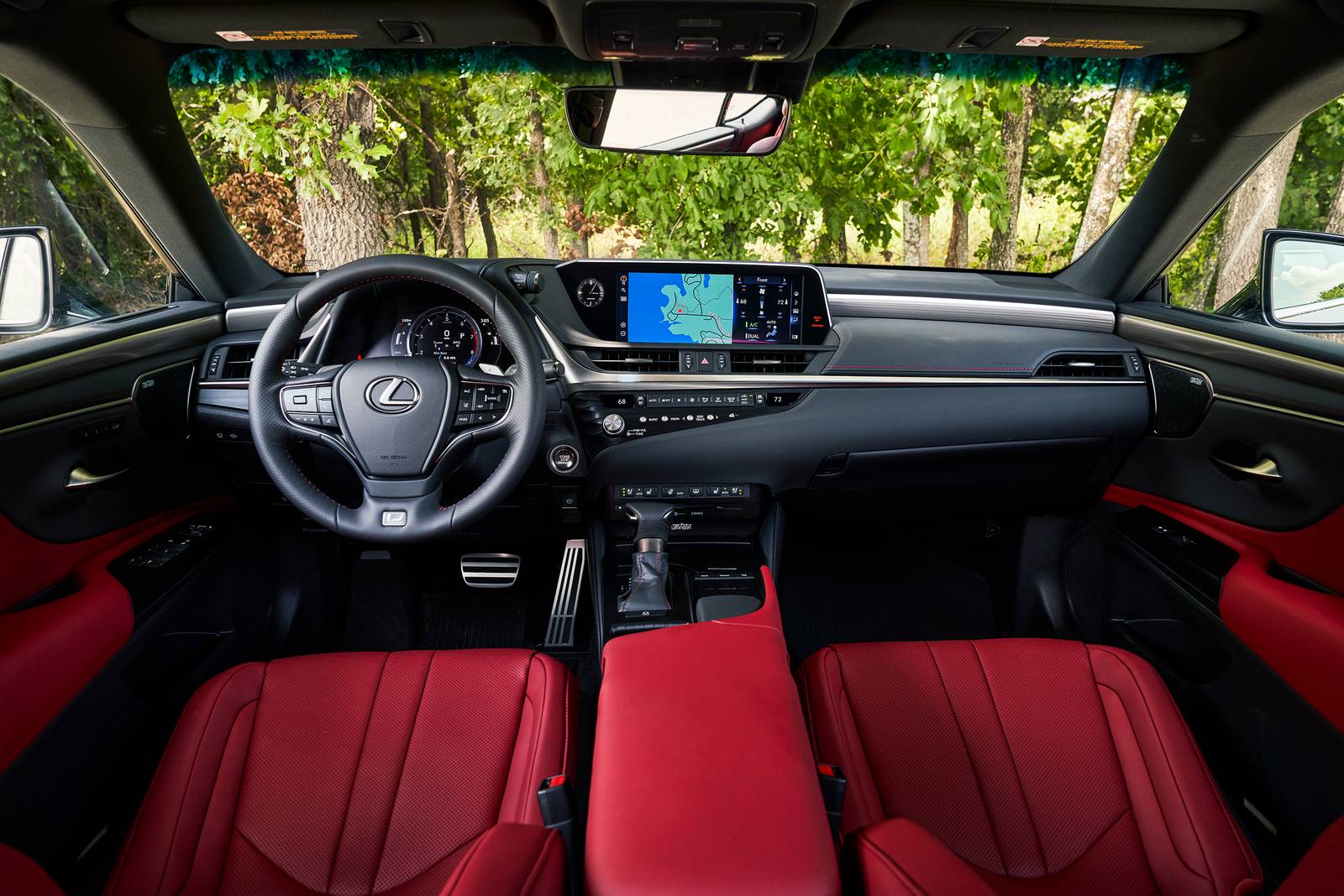 2025 Lexus ES interior D